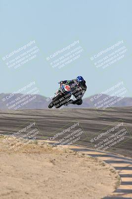 media/Dec-07-2025-CVMA (Sun) [[3e7d2de5dc]]/Race 7-Formula Lightweight Twins Shootout/